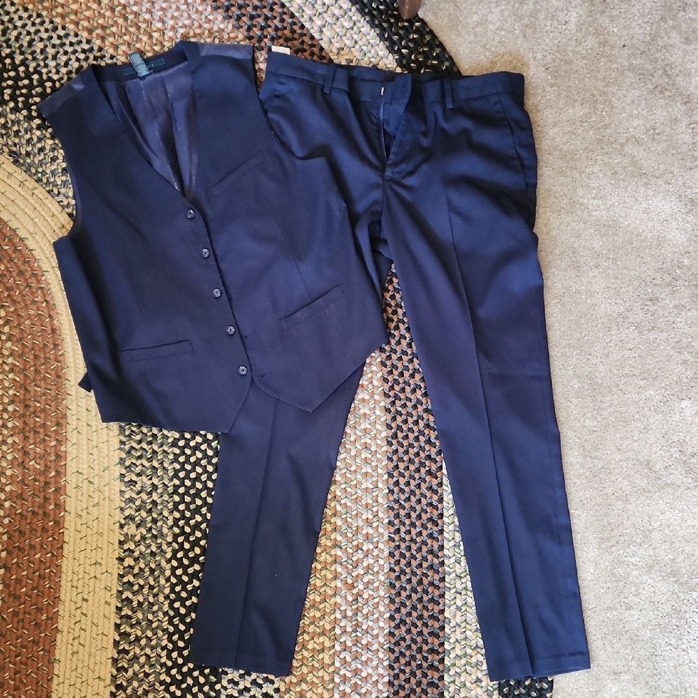 Perry Ellis Very Slim Stretch Men's Navy Vest And Pants Large